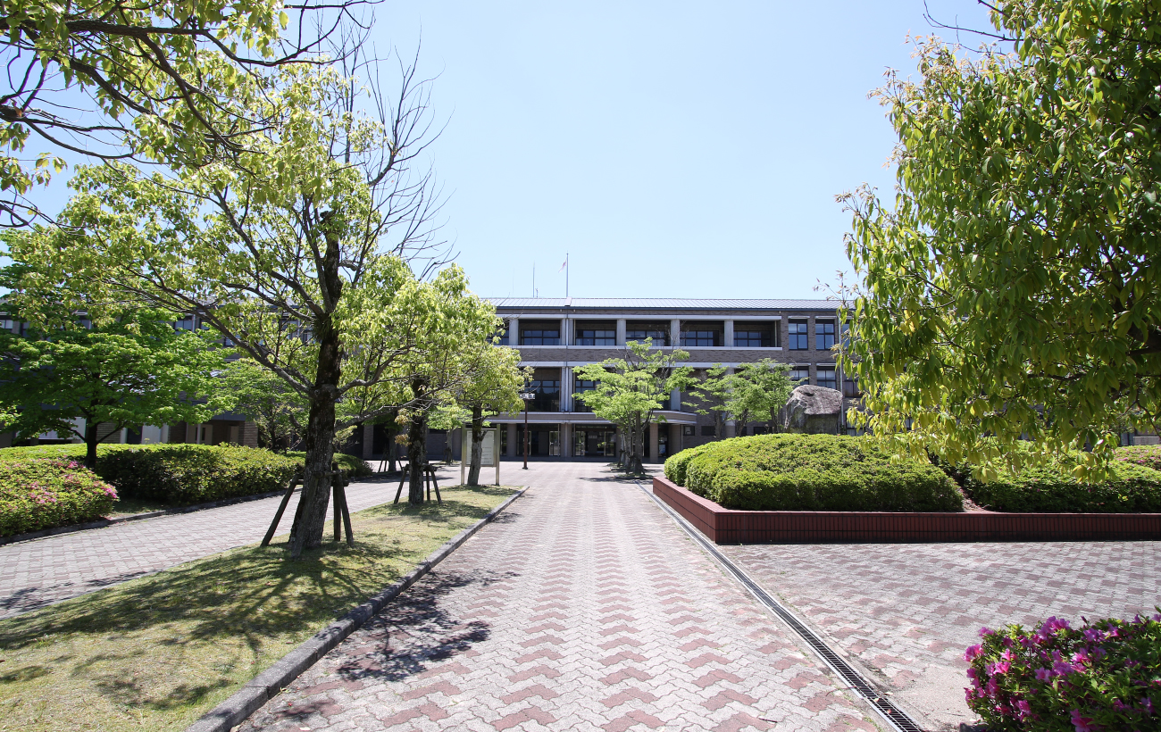 滋賀県立国際情報高等学校